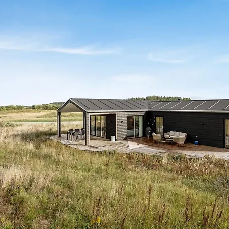 Сasa de vacaciones Luisa - 1km From The Sea By Interhome *