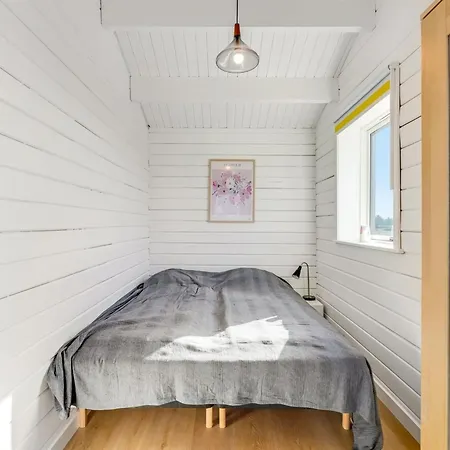 Luisa - 1km From The Sea By Interhome *